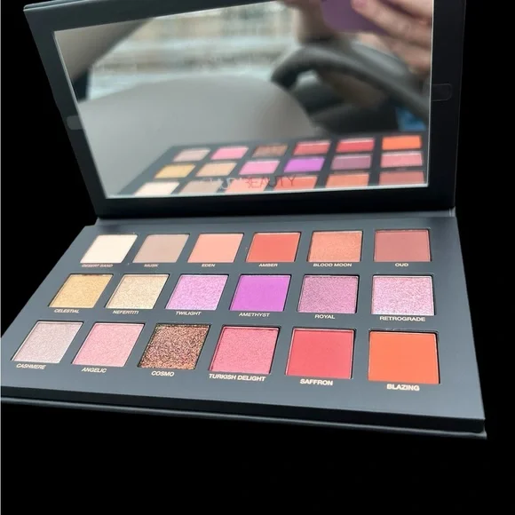 HUDA Desert Dusk Palette - Picture 5 of 16